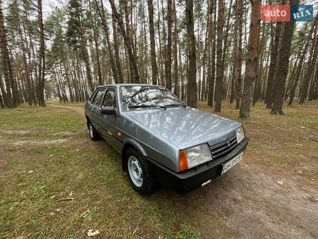 Серый ВАЗ 21099, объемом двигателя 1.5 л и пробегом 137 тыс. км за 1950 $, фото 2 на Automoto.ua