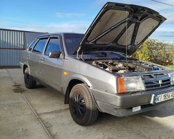 Серый ВАЗ 21099, объемом двигателя 1.5 л и пробегом 178 тыс. км за 2000 $, фото 4 на Automoto.ua