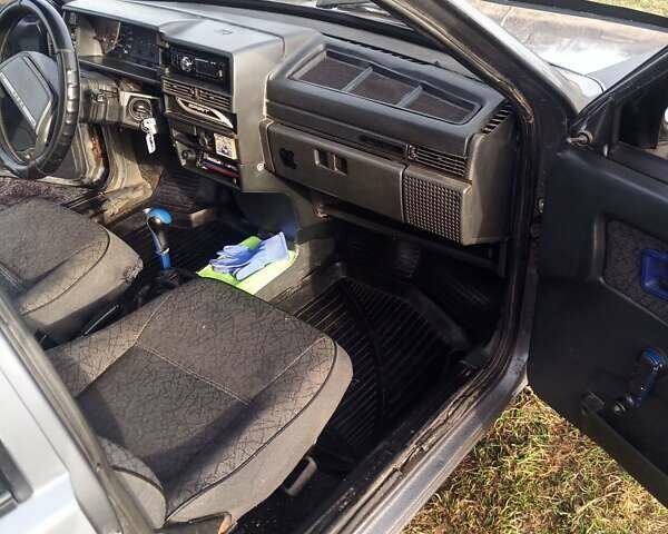 Сірий ВАЗ 21099, об'ємом двигуна 1.5 л та пробігом 235 тис. км за 1500 $, фото 3 на Automoto.ua