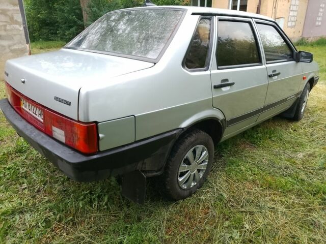 Серый ВАЗ 21099, объемом двигателя 1.5 л и пробегом 200 тыс. км за 1400 $, фото 5 на Automoto.ua