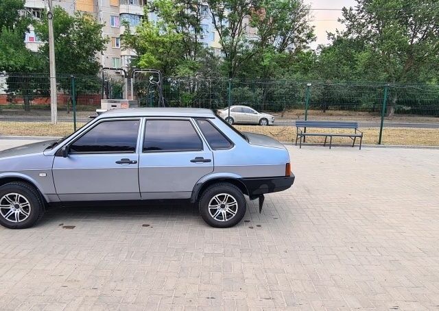 ВАЗ 21099 2006 в Херсоне на Automoto.ua Серый ВАЗ 21099, объемом двигателя 1.5 л и пробегом 200 тыс. км за 1700 $, фото 7 на Automoto.ua