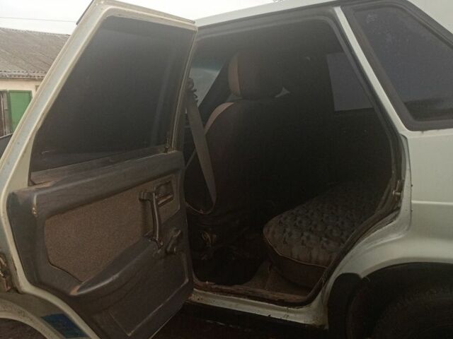 Серый ВАЗ 21099, объемом двигателя 1.6 л и пробегом 265 тыс. км за 1500 $, фото 3 на Automoto.ua