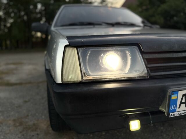 Сірий ВАЗ 21099, об'ємом двигуна 1.5 л та пробігом 182 тис. км за 1999 $, фото 6 на Automoto.ua