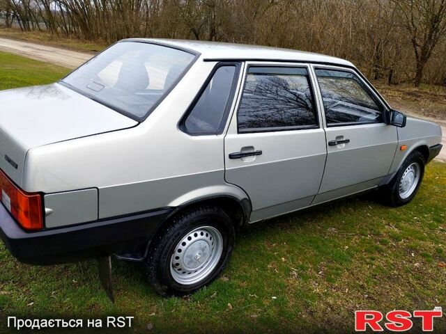 Серый ВАЗ 21099, объемом двигателя 1.5 л и пробегом 77 тыс. км за 2500 $, фото 4 на Automoto.ua