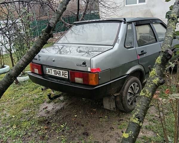 Серый ВАЗ 21099, объемом двигателя 1.5 л и пробегом 240 тыс. км за 1100 $, фото 4 на Automoto.ua