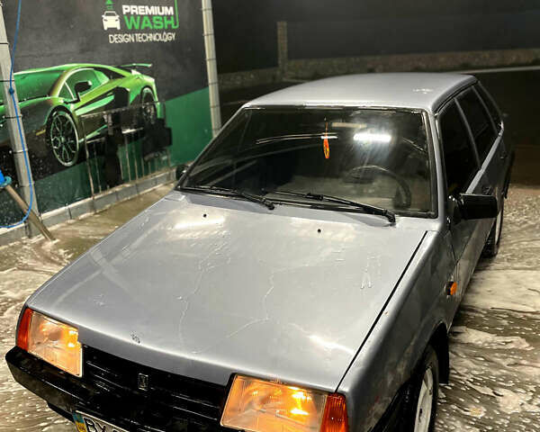 Серый ВАЗ 21099, объемом двигателя 1.5 л и пробегом 80 тыс. км за 1700 $, фото 1 на Automoto.ua