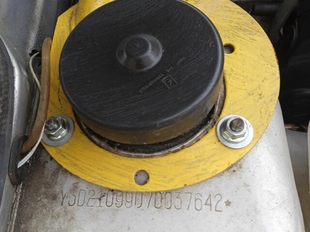 Сірий ВАЗ 21099, об'ємом двигуна 1.5 л та пробігом 198 тис. км за 1500 $, фото 3 на Automoto.ua