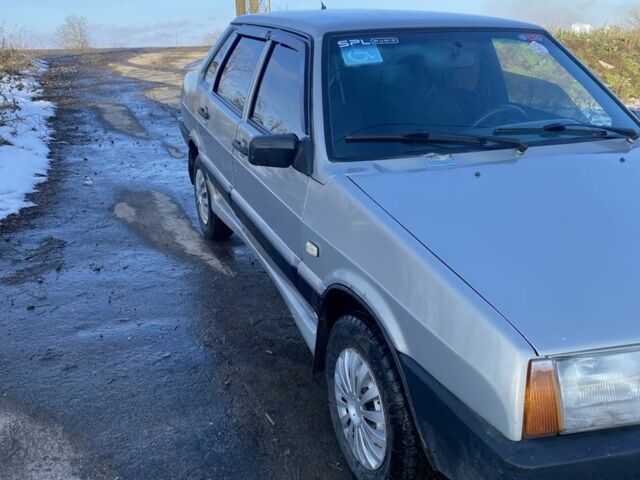 Серый ВАЗ 21099, объемом двигателя 1.6 л и пробегом 307 тыс. км за 1500 $, фото 1 на Automoto.ua