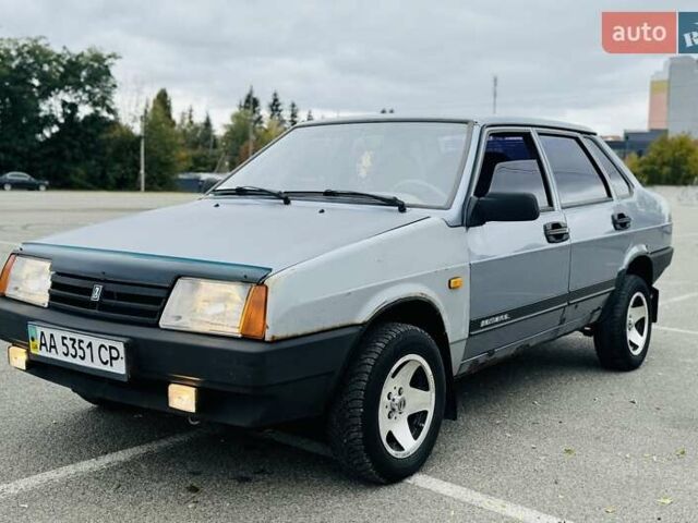 Серый ВАЗ 21099, объемом двигателя 1.6 л и пробегом 209 тыс. км за 1350 $, фото 2 на Automoto.ua