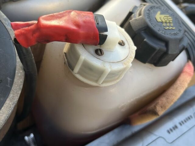 ВАЗ 21099 2007 в Кропивницком (Кировограде) на Automoto.ua Серый ВАЗ 21099, объемом двигателя 1.6 л и пробегом 177 тыс. км за 2200 $, фото 7 на Automoto.ua