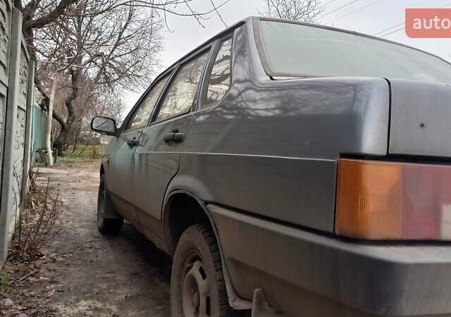 Серый ВАЗ 21099, объемом двигателя 1.6 л и пробегом 287 тыс. км за 1200 $, фото 2 на Automoto.ua