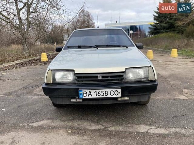Серый ВАЗ 21099, объемом двигателя 1.5 л и пробегом 180 тыс. км за 2100 $, фото 3 на Automoto.ua