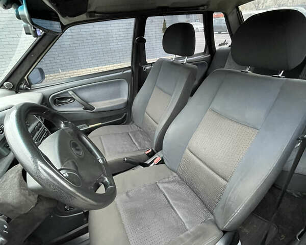 Серый ВАЗ 21099, объемом двигателя 1.6 л и пробегом 339 тыс. км за 2000 $, фото 7 на Automoto.ua