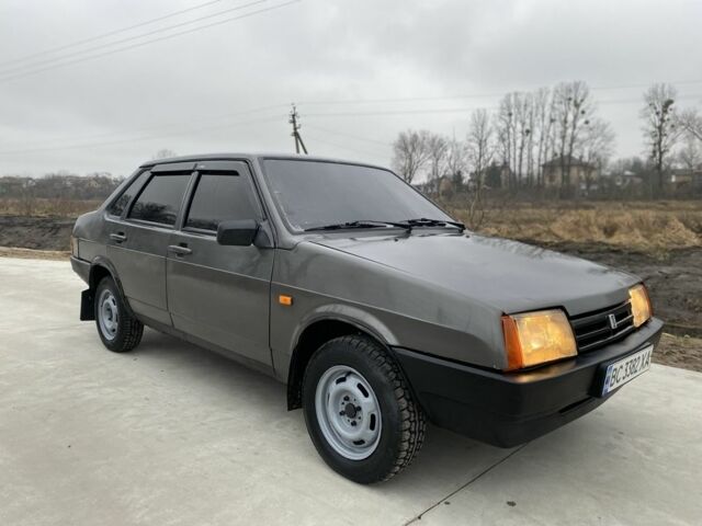 Серый ВАЗ 21099, объемом двигателя 1.6 л и пробегом 181 тыс. км за 1150 $, фото 4 на Automoto.ua