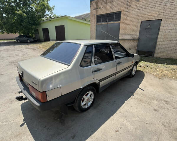 Серый ВАЗ 21099, объемом двигателя 1.6 л и пробегом 158 тыс. км за 1900 $, фото 4 на Automoto.ua