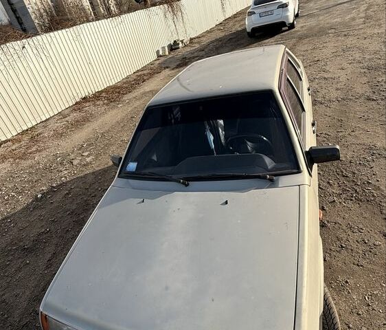 Серый ВАЗ 21099, объемом двигателя 1.6 л и пробегом 99 тыс. км за 2100 $, фото 5 на Automoto.ua