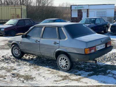 Серый ВАЗ 21099, объемом двигателя 1.5 л и пробегом 180 тыс. км за 1300 $, фото 2 на Automoto.ua