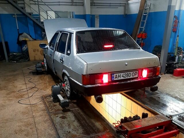 Серый ВАЗ 21099, объемом двигателя 1.6 л и пробегом 338 тыс. км за 2700 $, фото 3 на Automoto.ua