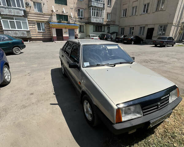 Серый ВАЗ 21099, объемом двигателя 1.6 л и пробегом 158 тыс. км за 1900 $, фото 2 на Automoto.ua