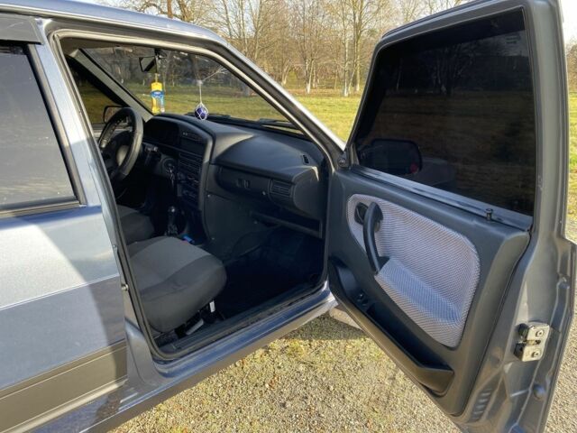 Серый ВАЗ 21099, объемом двигателя 1.6 л и пробегом 190 тыс. км за 2200 $, фото 10 на Automoto.ua