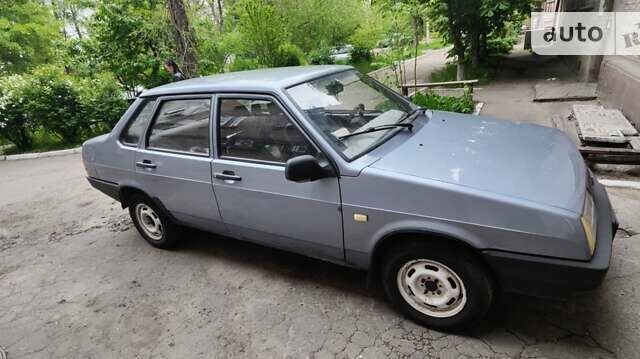 Серый ВАЗ 21099, объемом двигателя 1.6 л и пробегом 137 тыс. км за 1700 $, фото 3 на Automoto.ua