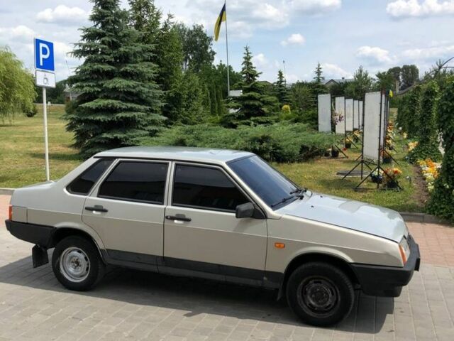 Серый ВАЗ 21099, объемом двигателя 1.6 л и пробегом 170 тыс. км за 1450 $, фото 1 на Automoto.ua