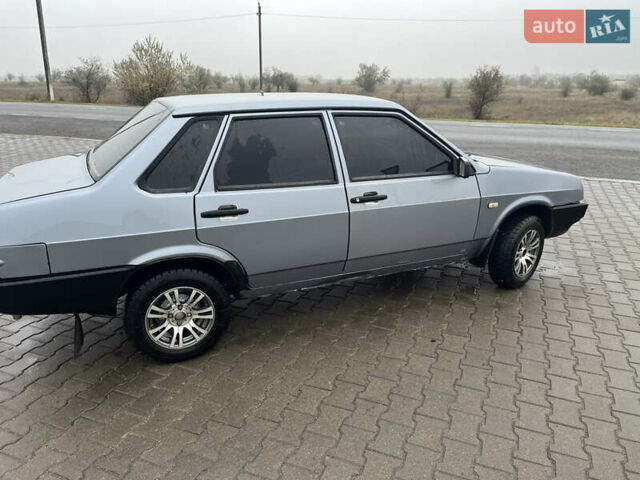 Сірий ВАЗ 21099, об'ємом двигуна 1.6 л та пробігом 198 тис. км за 2000 $, фото 2 на Automoto.ua