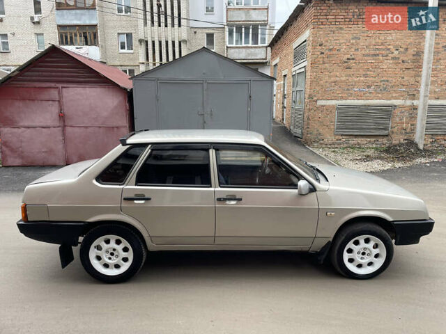 Серый ВАЗ 21099, объемом двигателя 1.6 л и пробегом 200 тыс. км за 1299 $, фото 10 на Automoto.ua