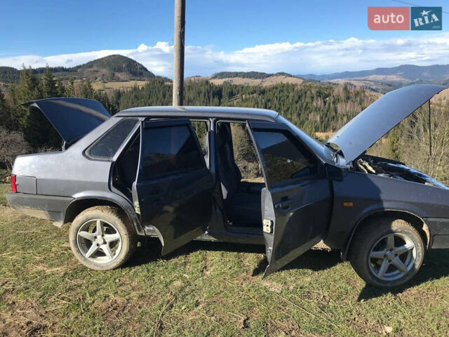 Серый ВАЗ 21099, объемом двигателя 0 л и пробегом 130 тыс. км за 2099 $, фото 5 на Automoto.ua