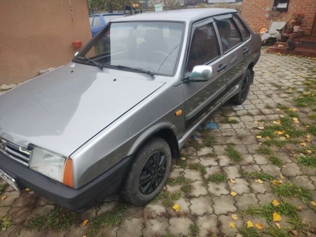 Серый ВАЗ 21099, объемом двигателя 1.6 л и пробегом 220 тыс. км за 1500 $, фото 1 на Automoto.ua