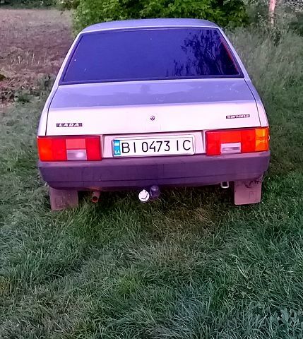 Серый ВАЗ 21099, объемом двигателя 1.6 л и пробегом 180 тыс. км за 2500 $, фото 2 на Automoto.ua