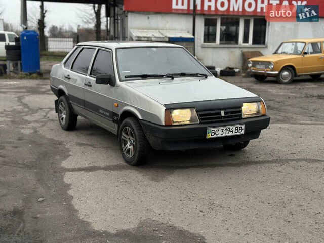 Серый ВАЗ 21099, объемом двигателя 1.6 л и пробегом 200 тыс. км за 1500 $, фото 7 на Automoto.ua