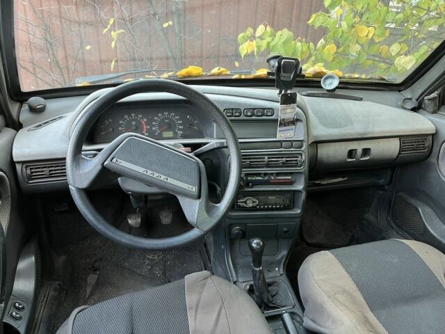 Серый ВАЗ 21099, объемом двигателя 1.6 л и пробегом 218 тыс. км за 1023 $, фото 2 на Automoto.ua