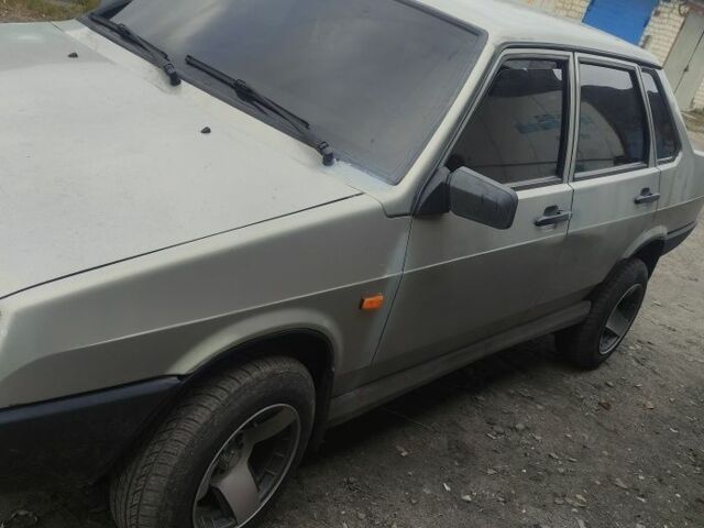 Серый ВАЗ 21099, объемом двигателя 1 л и пробегом 170 тыс. км за 1400 $, фото 1 на Automoto.ua