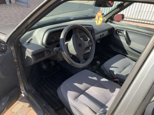 Серый ВАЗ 21099, объемом двигателя 1.6 л и пробегом 190 тыс. км за 1600 $, фото 4 на Automoto.ua