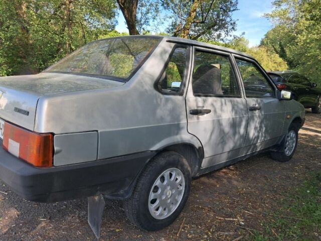 Сірий ВАЗ 21099, об'ємом двигуна 1.5 л та пробігом 218 тис. км за 1300 $, фото 3 на Automoto.ua