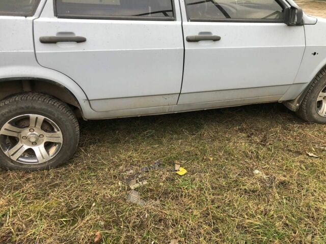 ВАЗ 21099 2007 в Жмеренке на Automoto.ua Серый ВАЗ 21099, объемом двигателя 1.6 л и пробегом 300 тыс. км за 1250 $, фото 1 на Automoto.ua