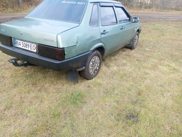 ВАЗ 21099 2007 у Сумах на Automoto.ua Сірий ВАЗ 21099, об'ємом двигуна 1.6 л та пробігом 190 тис. км за 1784 $, фото 2 на Automoto.ua