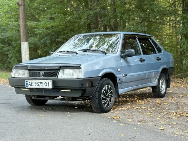 Сірий ВАЗ 21099, об'ємом двигуна 1.6 л та пробігом 193 тис. км за 1500 $, фото 2 на Automoto.ua
