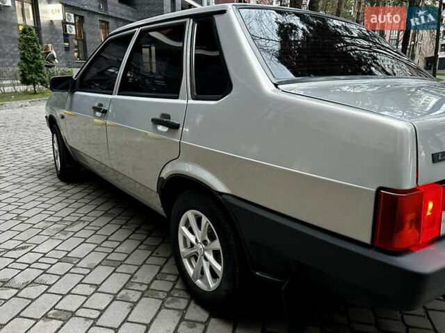 Сірий ВАЗ 21099, об'ємом двигуна 1.6 л та пробігом 161 тис. км за 2350 $, фото 11 на Automoto.ua