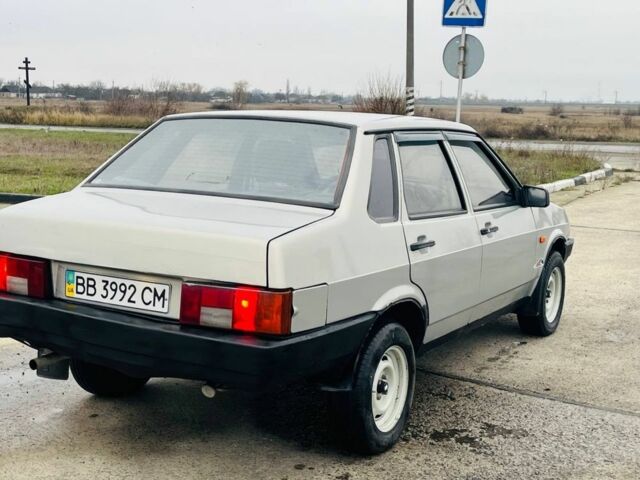 Серый ВАЗ 21099, объемом двигателя 1.6 л и пробегом 150 тыс. км за 1350 $, фото 3 на Automoto.ua