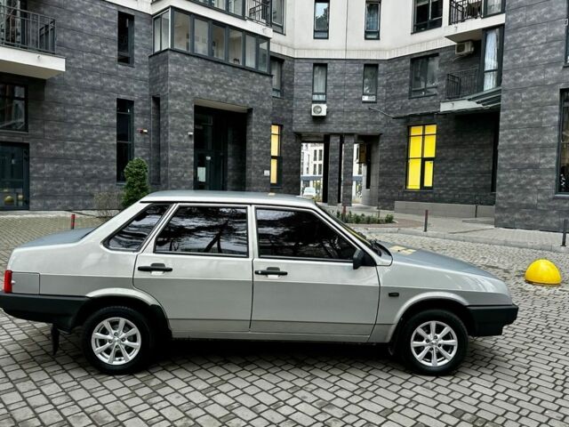 Сірий ВАЗ 21099, об'ємом двигуна 1.6 л та пробігом 160 тис. км за 2350 $, фото 9 на Automoto.ua