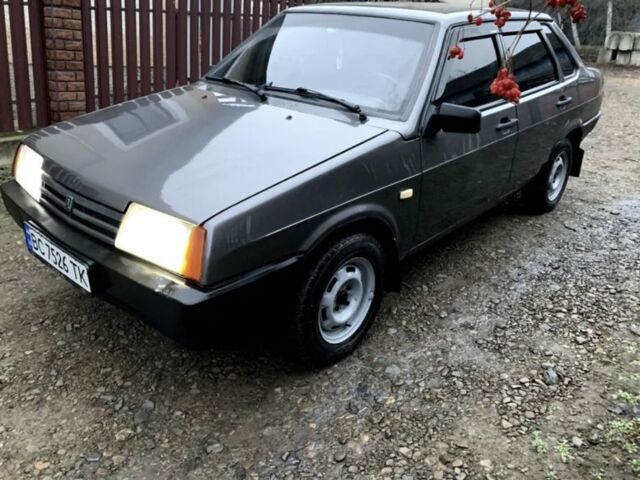 Сірий ВАЗ 21099, об'ємом двигуна 1.6 л та пробігом 194 тис. км за 1000 $, фото 1 на Automoto.ua