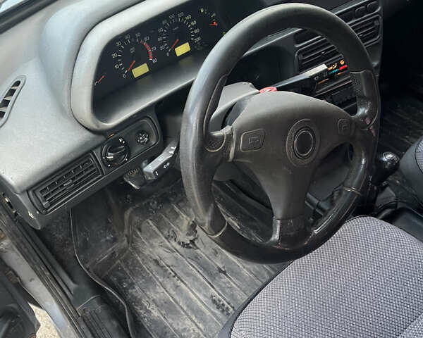 Сірий ВАЗ 21099, об'ємом двигуна 1.6 л та пробігом 198 тис. км за 2000 $, фото 11 на Automoto.ua