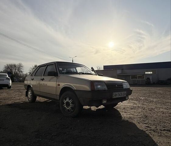 Серый ВАЗ 21099, объемом двигателя 1.6 л и пробегом 99 тыс. км за 2100 $, фото 4 на Automoto.ua