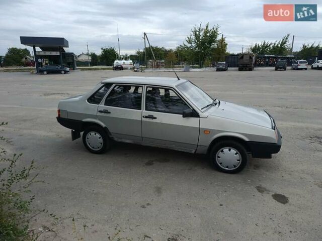 Серый ВАЗ 21099, объемом двигателя 1.6 л и пробегом 216 тыс. км за 1500 $, фото 5 на Automoto.ua