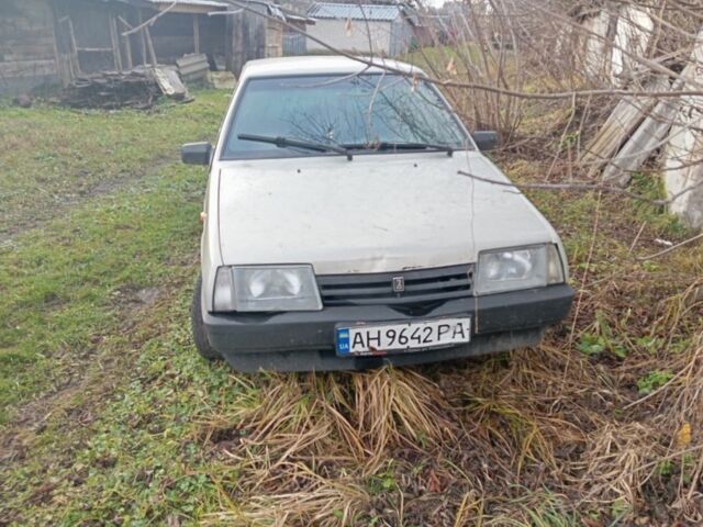 Серый ВАЗ 21099, объемом двигателя 1.6 л и пробегом 273 тыс. км за 1400 $, фото 4 на Automoto.ua