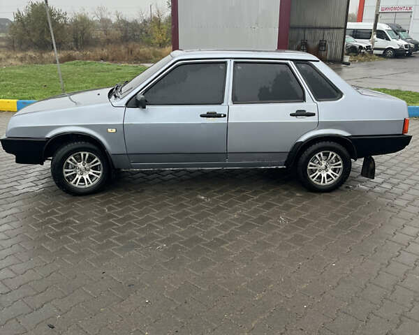 Сірий ВАЗ 21099, об'ємом двигуна 1.6 л та пробігом 198 тис. км за 2000 $, фото 6 на Automoto.ua