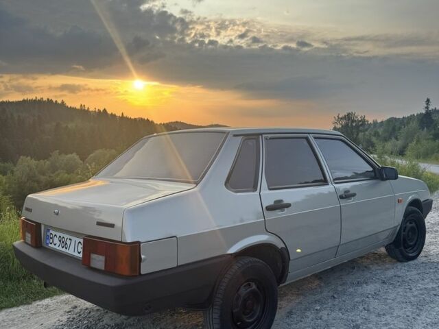 Серый ВАЗ 21099, объемом двигателя 1.6 л и пробегом 188 тыс. км за 2100 $, фото 4 на Automoto.ua