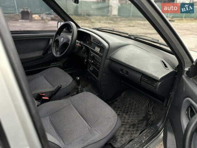 Серый ВАЗ 21099, объемом двигателя 1.6 л и пробегом 200 тыс. км за 1500 $, фото 10 на Automoto.ua